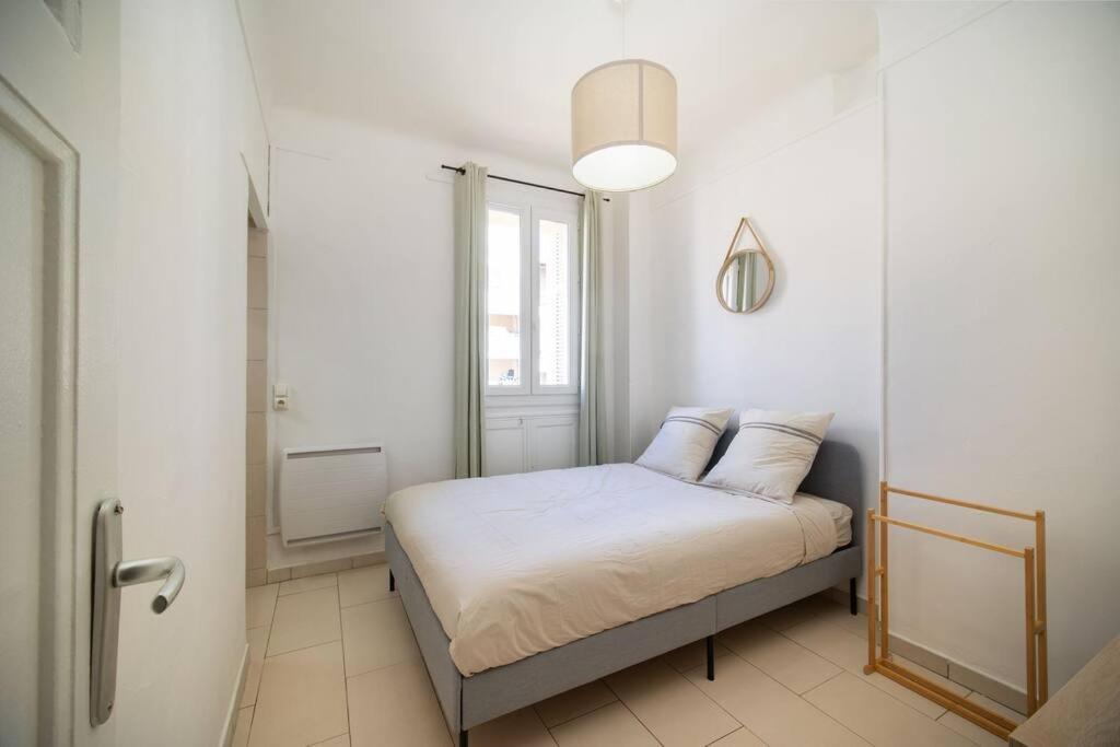 Appartement Equipe Balcon 4 Pers St Charles Marseille